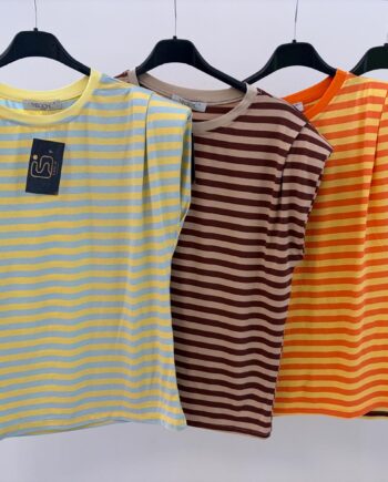 CAMISETA RAYA HOMBRERAS